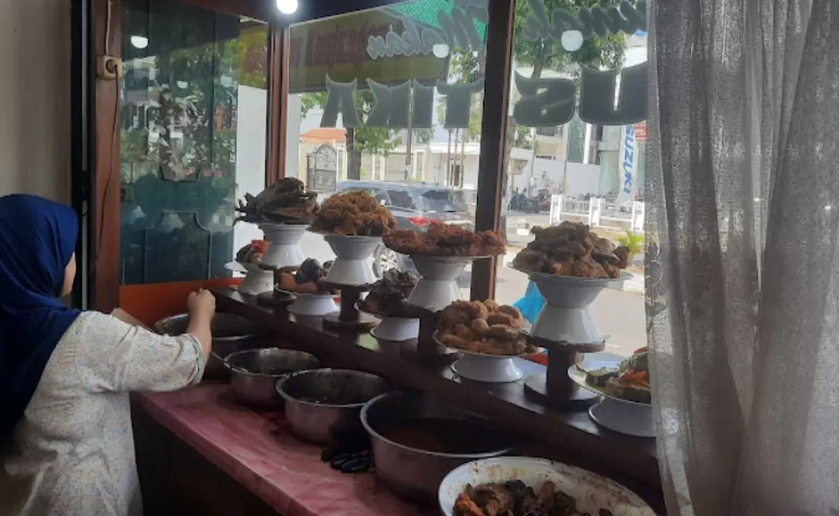 Rasa Padang yang Menggigit di Jantung Cilacap